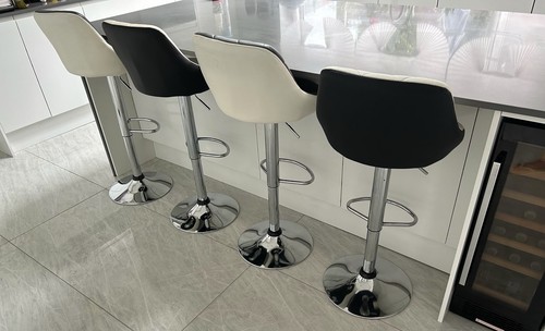 Set adjustable bar stools - 4,